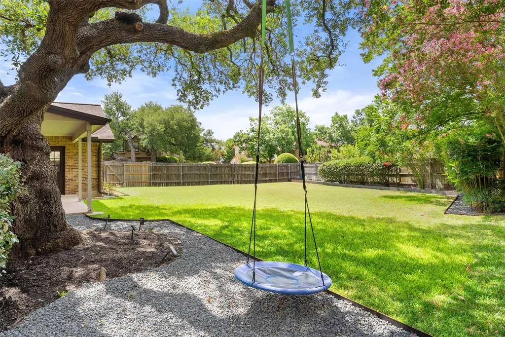 10509 Loring Drive Austin TX 78750