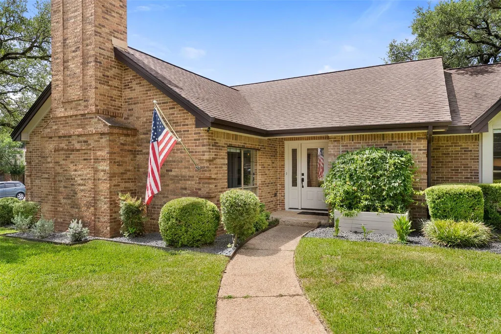 10509 Loring Drive Austin TX 78750