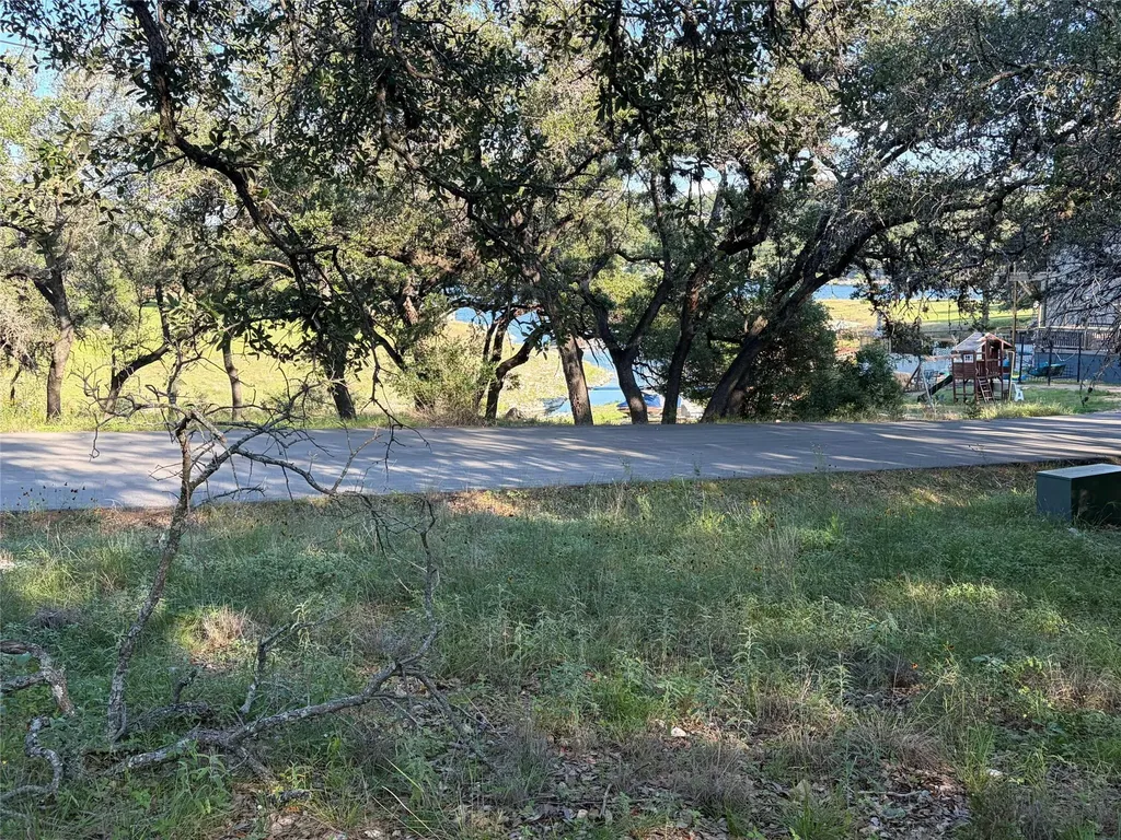 1206 Fawn Park Lago Vista TX 78645