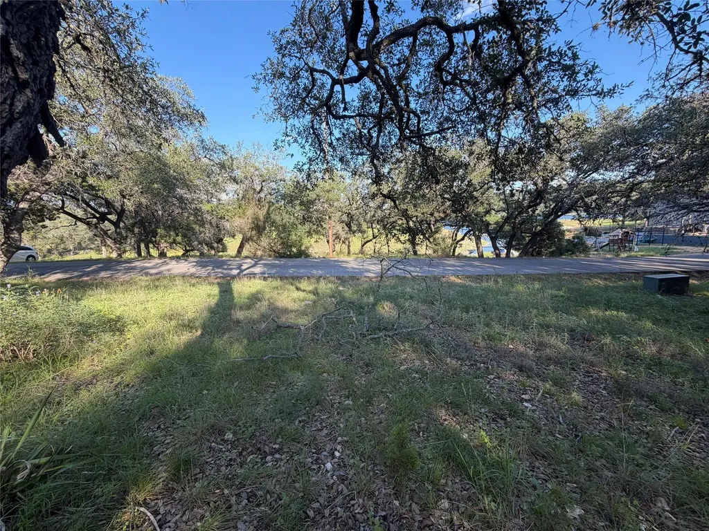 1206 Fawn Park Lago Vista TX 78645