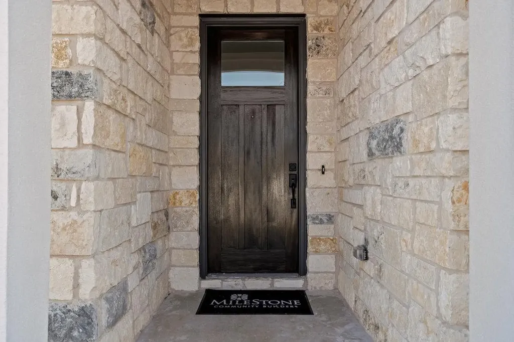 1313 Robin Trail Round Rock TX 78681
