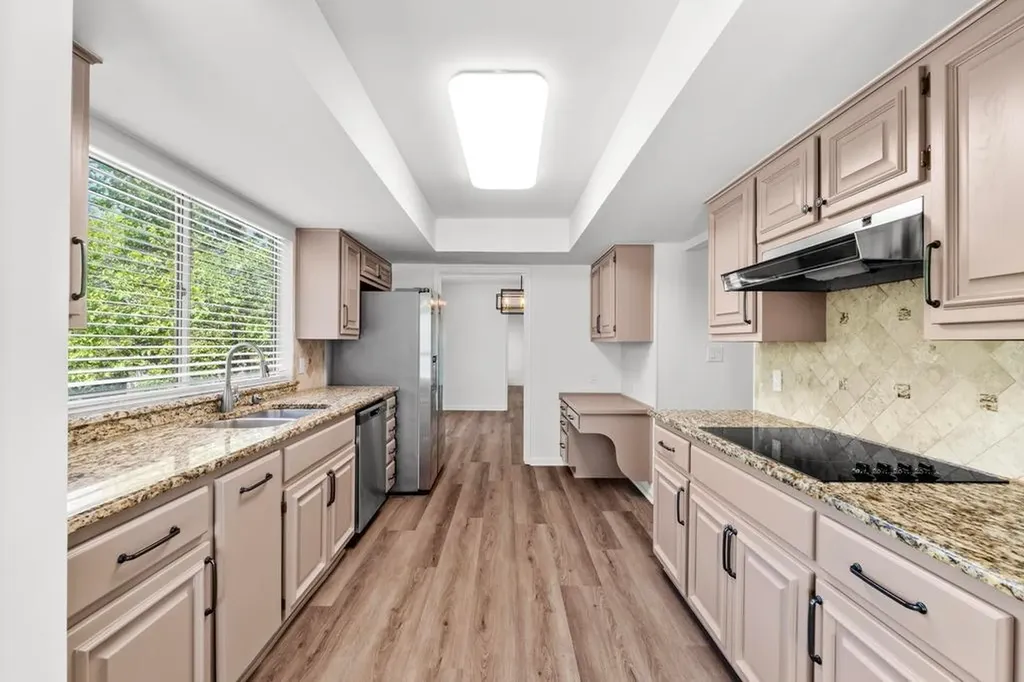 6603 Whitemarsh Valley Walk Austin TX 78746