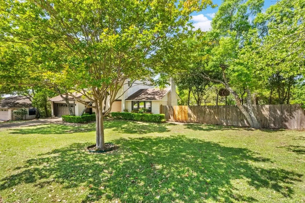 6603 Whitemarsh Valley Walk Austin TX 78746