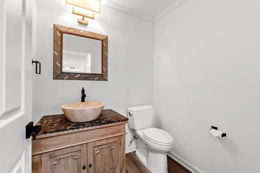 6603 Whitemarsh Valley Walk Austin TX 78746