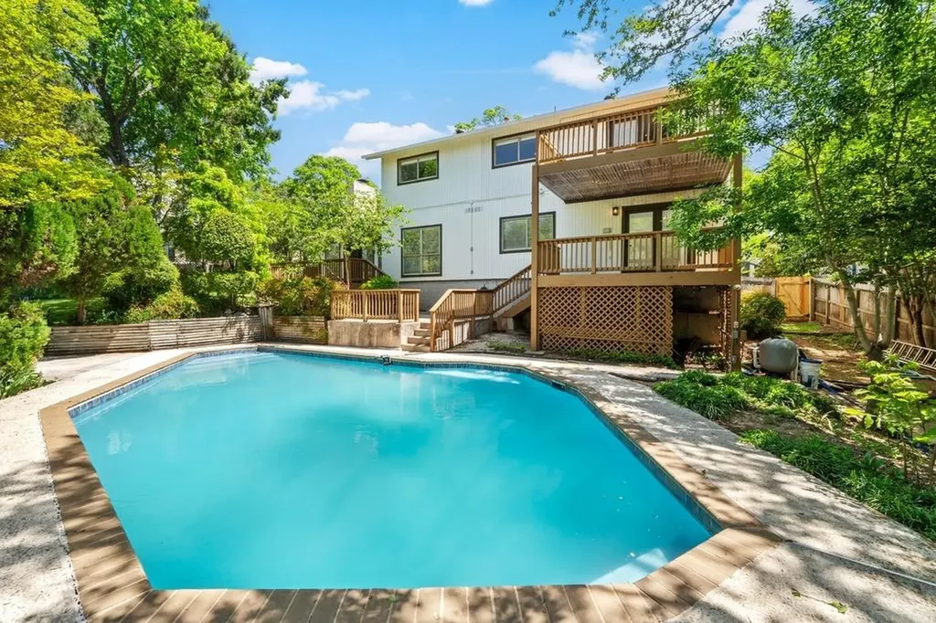 6603 Whitemarsh Valley Walk Austin TX 78746