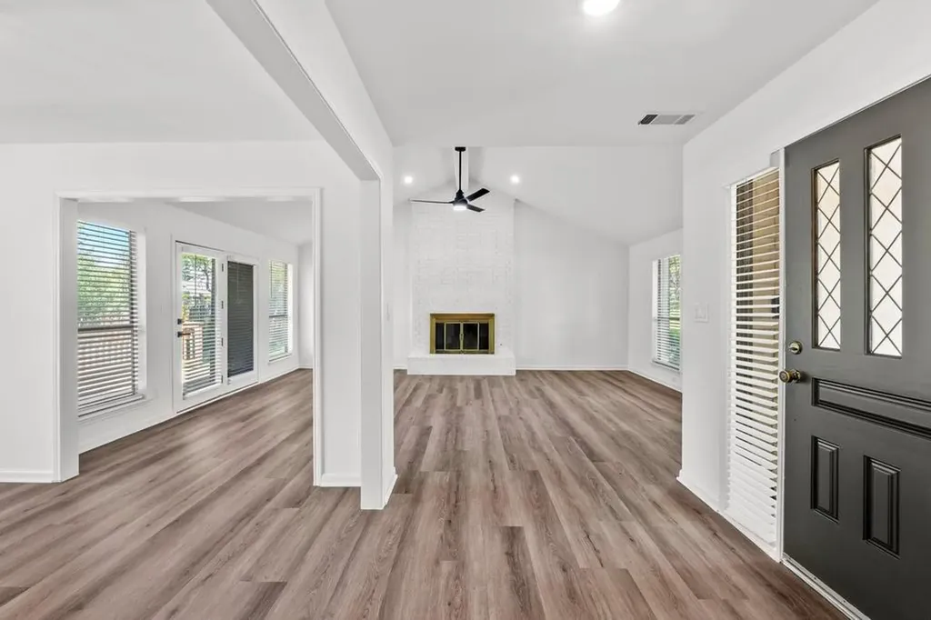 6603 Whitemarsh Valley Walk Austin TX 78746