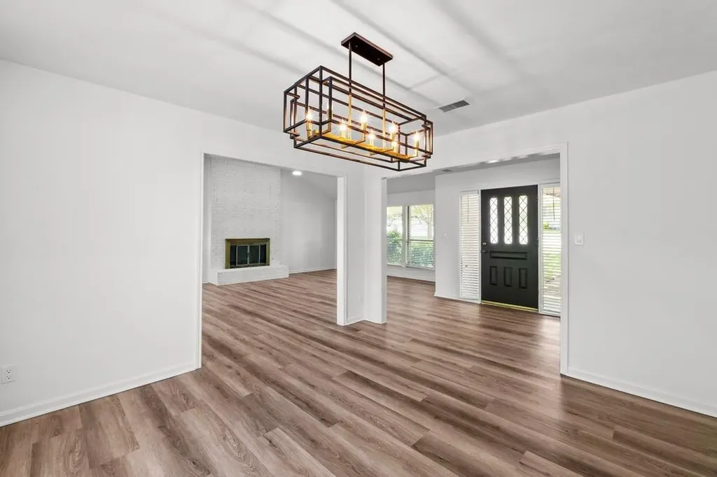 6603 Whitemarsh Valley Walk Austin TX 78746