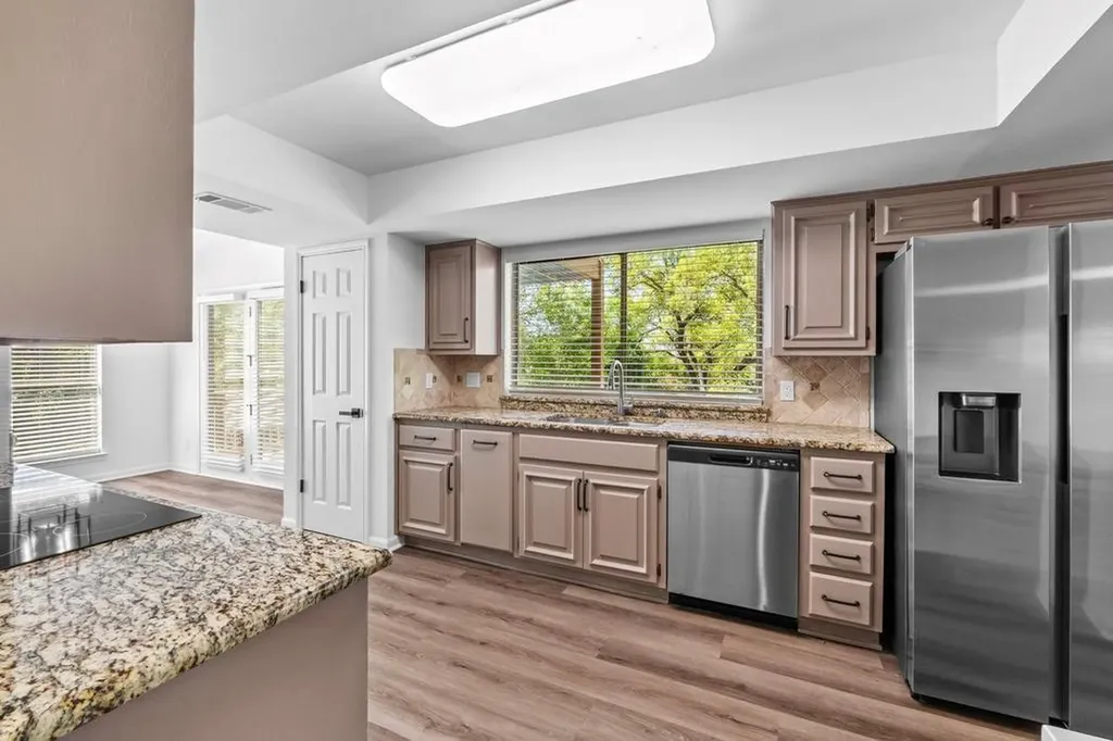 6603 Whitemarsh Valley Walk Austin TX 78746