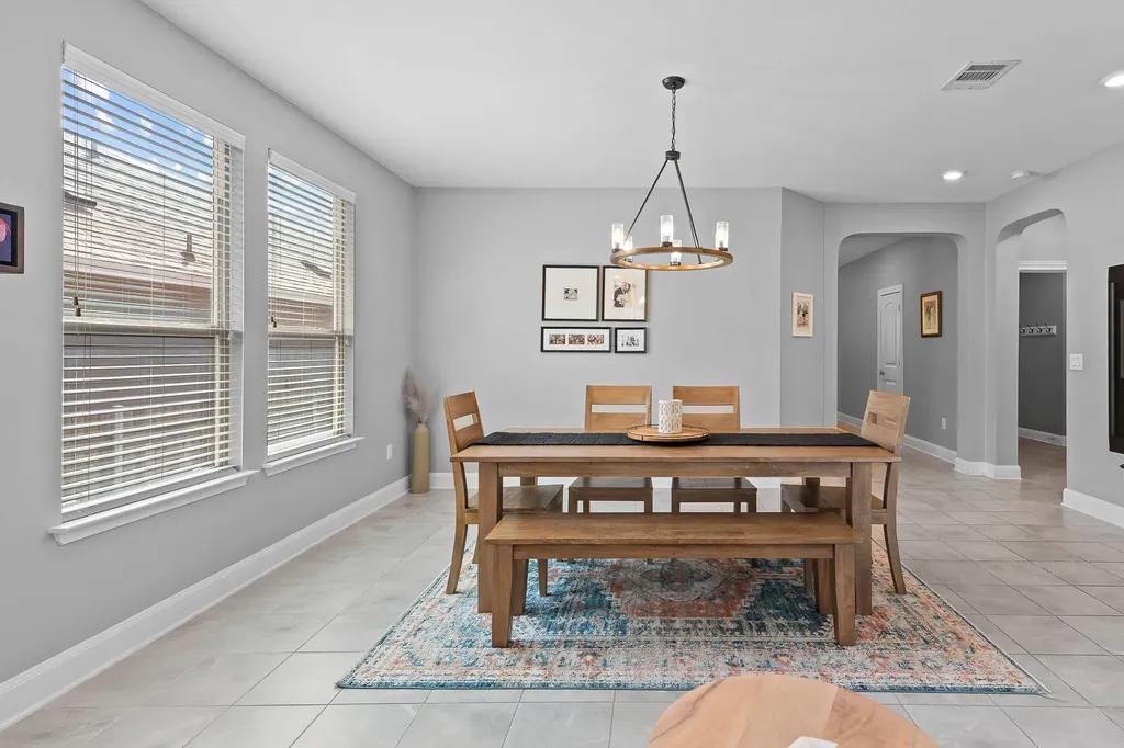 7813 Peccary Drive Austin TX 78744
