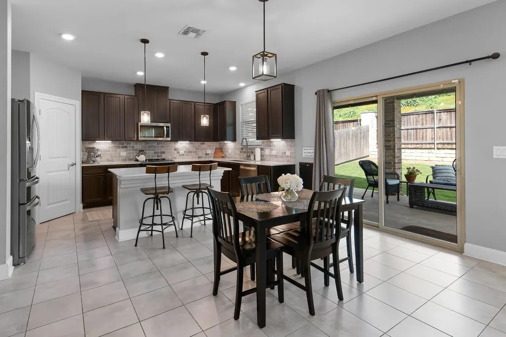 7813 Peccary Drive Austin TX 78744