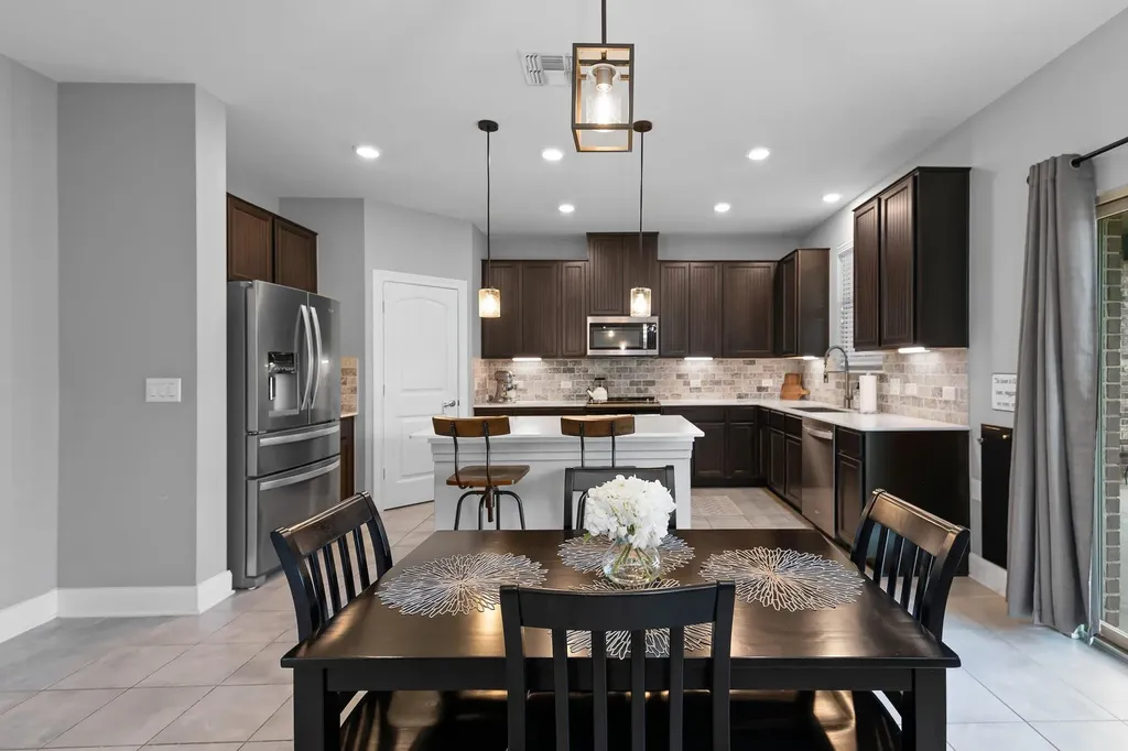 7813 Peccary Drive Austin TX 78744