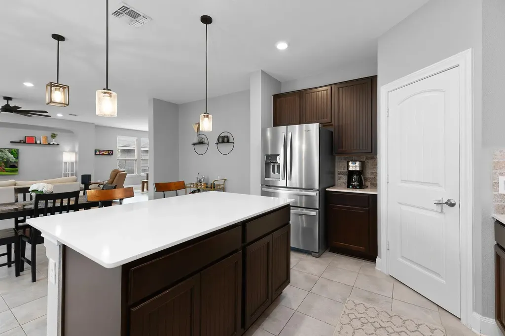 7813 Peccary Drive Austin TX 78744