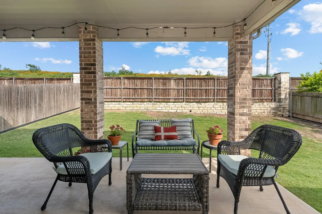 7813 Peccary Drive Austin TX 78744
