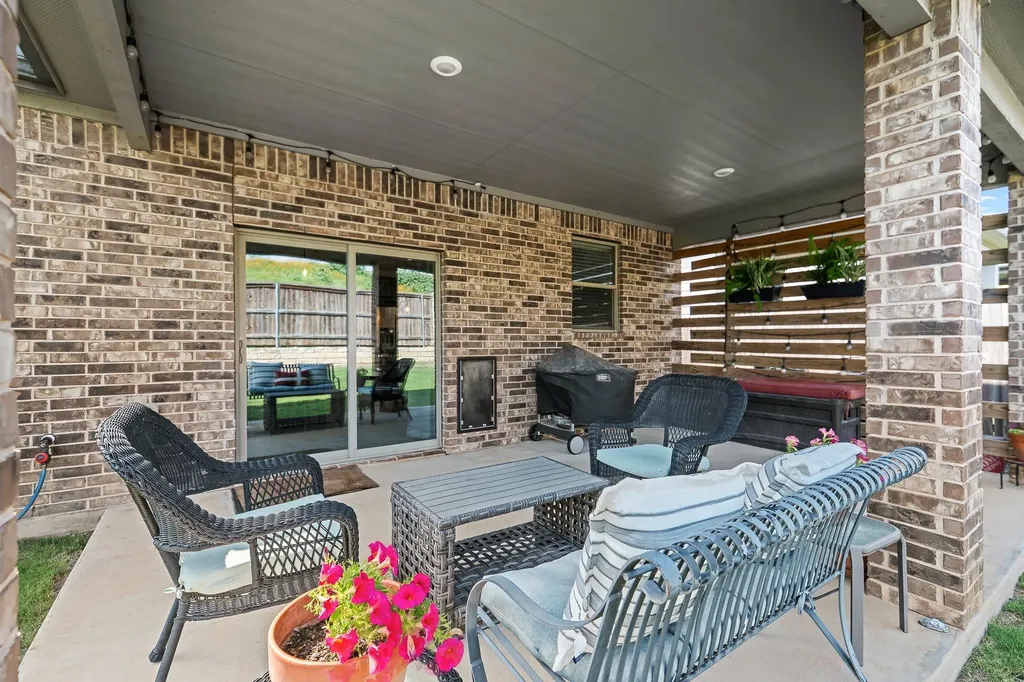 7813 Peccary Drive Austin TX 78744