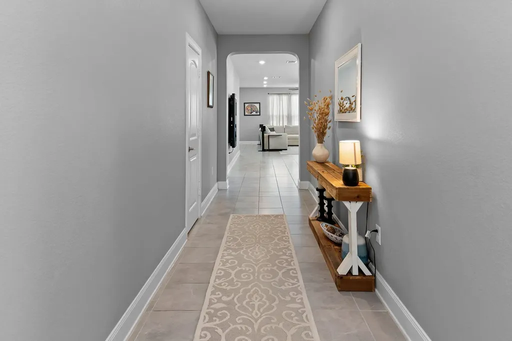 7813 Peccary Drive Austin TX 78744