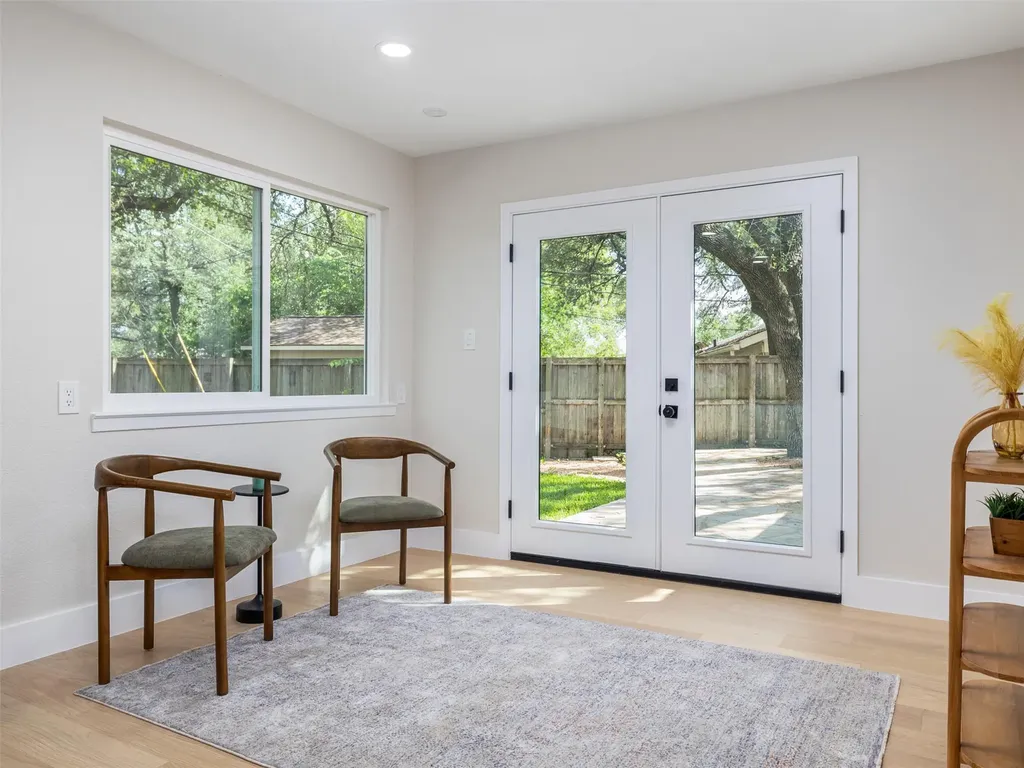 9403 Spring Hollow Drive Austin TX 78750