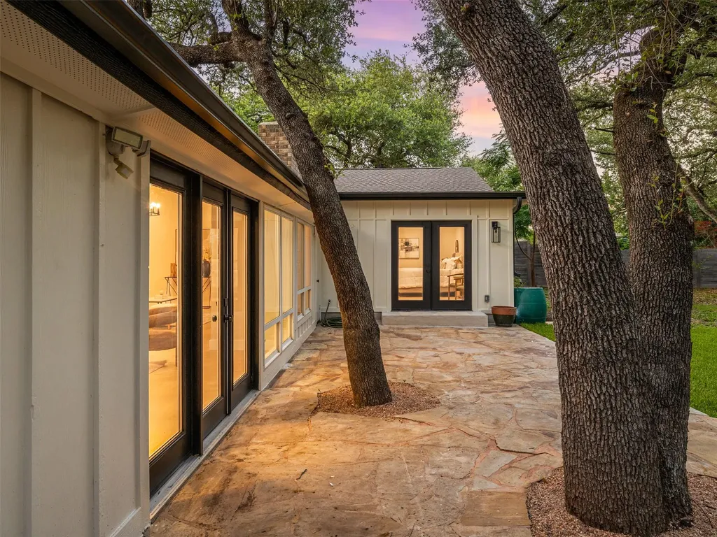 9403 Spring Hollow Drive Austin TX 78750
