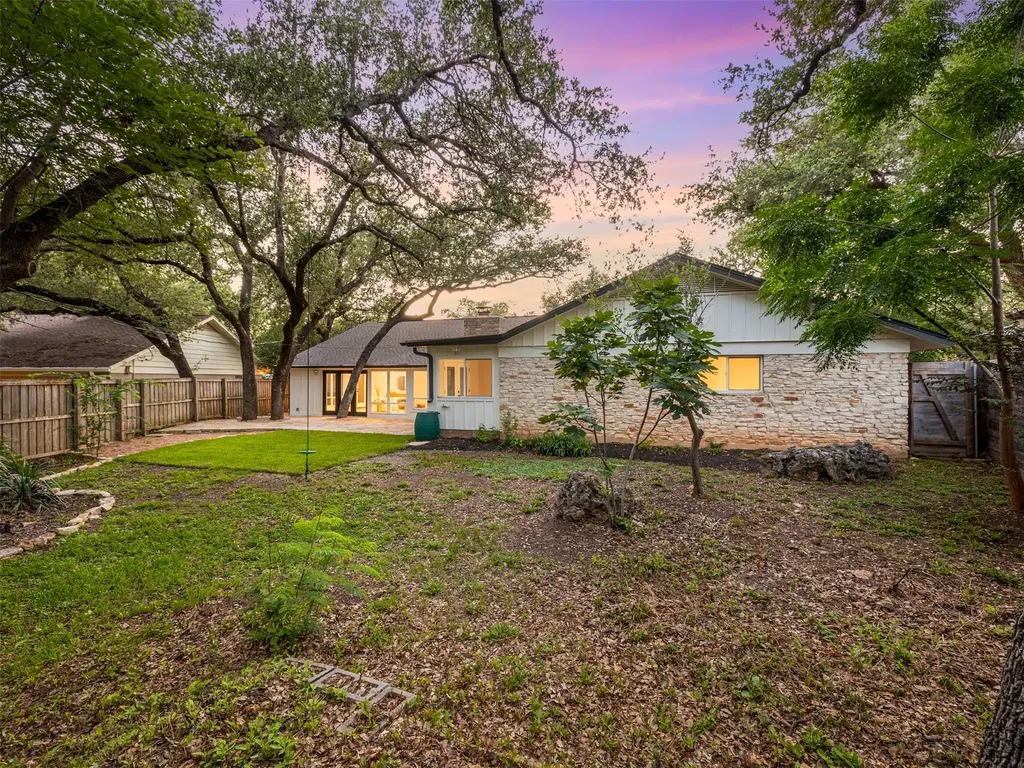 9403 Spring Hollow Drive Austin TX 78750