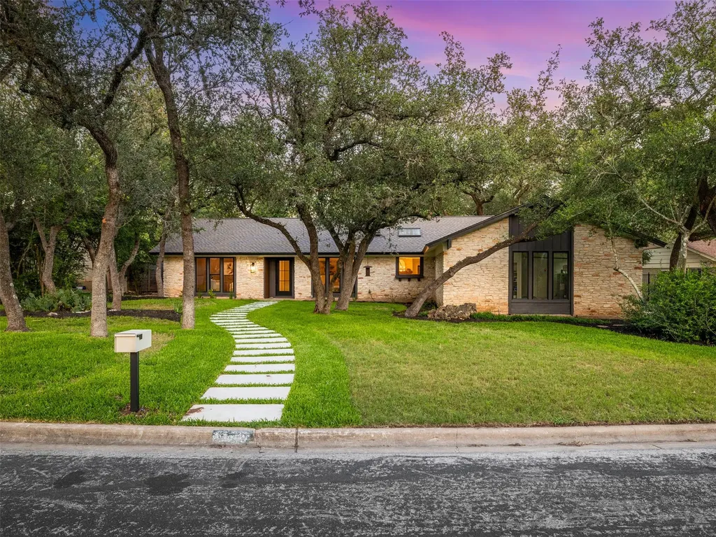 9403 Spring Hollow Drive Austin TX 78750