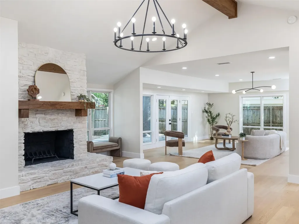 9403 Spring Hollow Drive Austin TX 78750