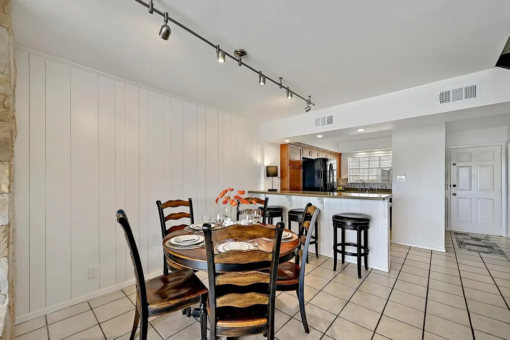 1601 Judy Lynn Drive Spicewood TX 78669