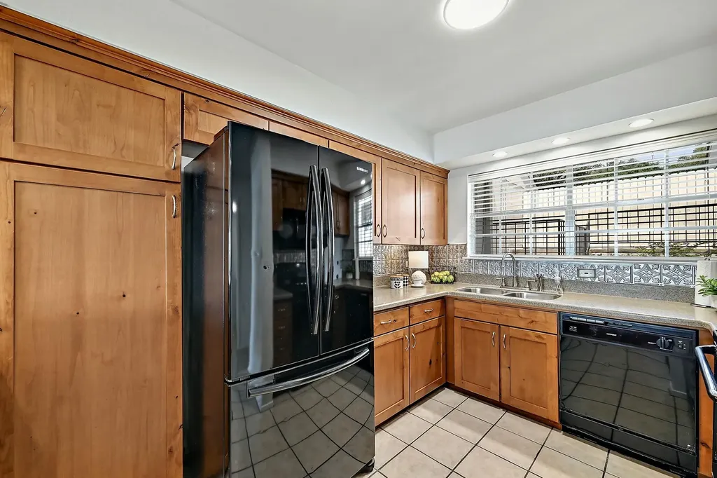 1601 Judy Lynn Drive Spicewood TX 78669