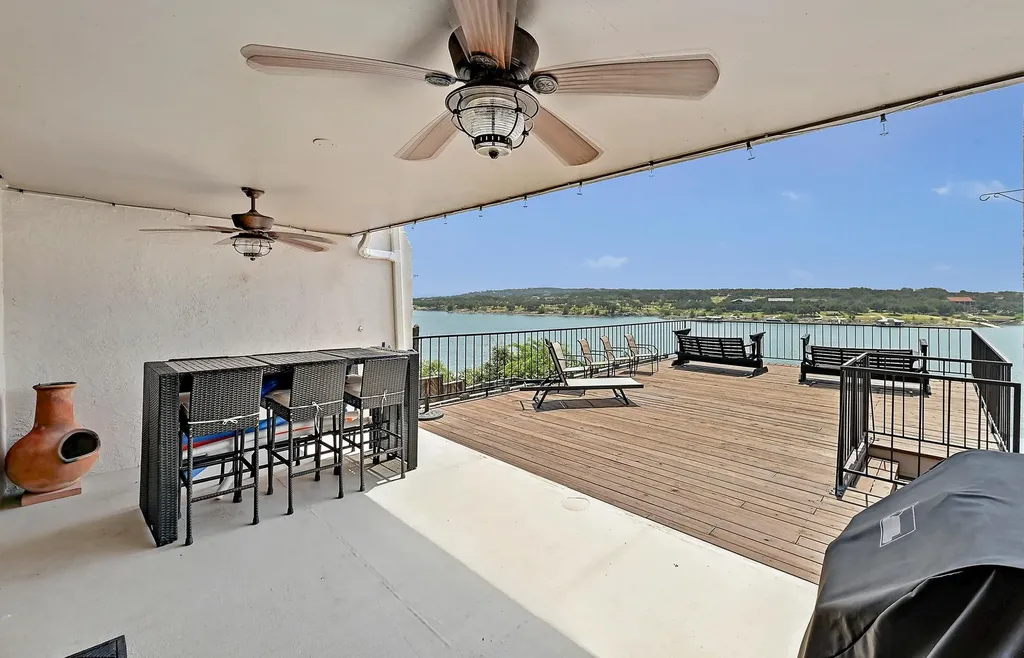 1601 Judy Lynn Drive Spicewood TX 78669