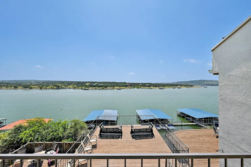 1601 Judy Lynn Drive Spicewood TX 78669
