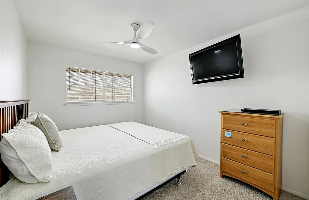 1601 Judy Lynn Drive Spicewood TX 78669