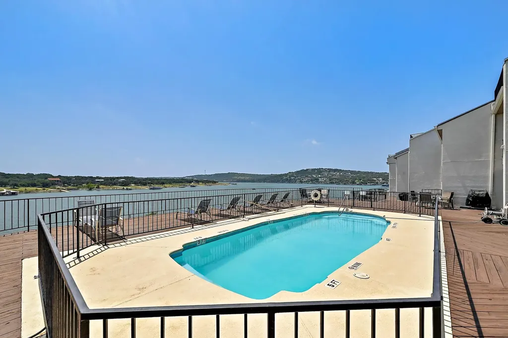 1601 Judy Lynn Drive Spicewood TX 78669