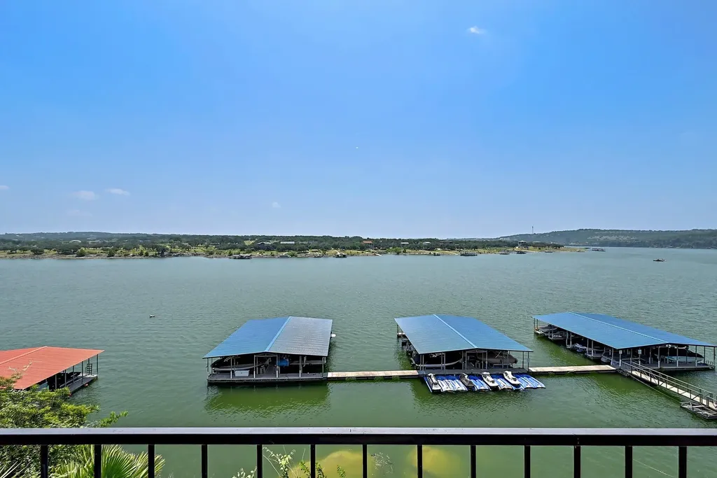 1601 Judy Lynn Drive Spicewood TX 78669