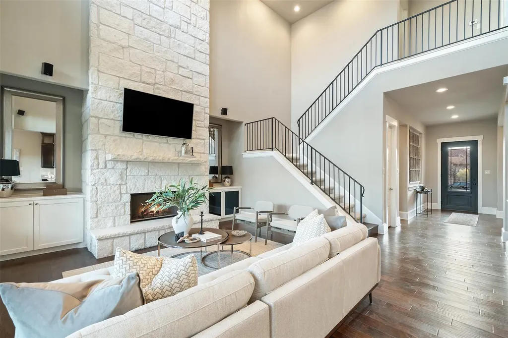 905 Madison Fork Drive Austin TX 78738