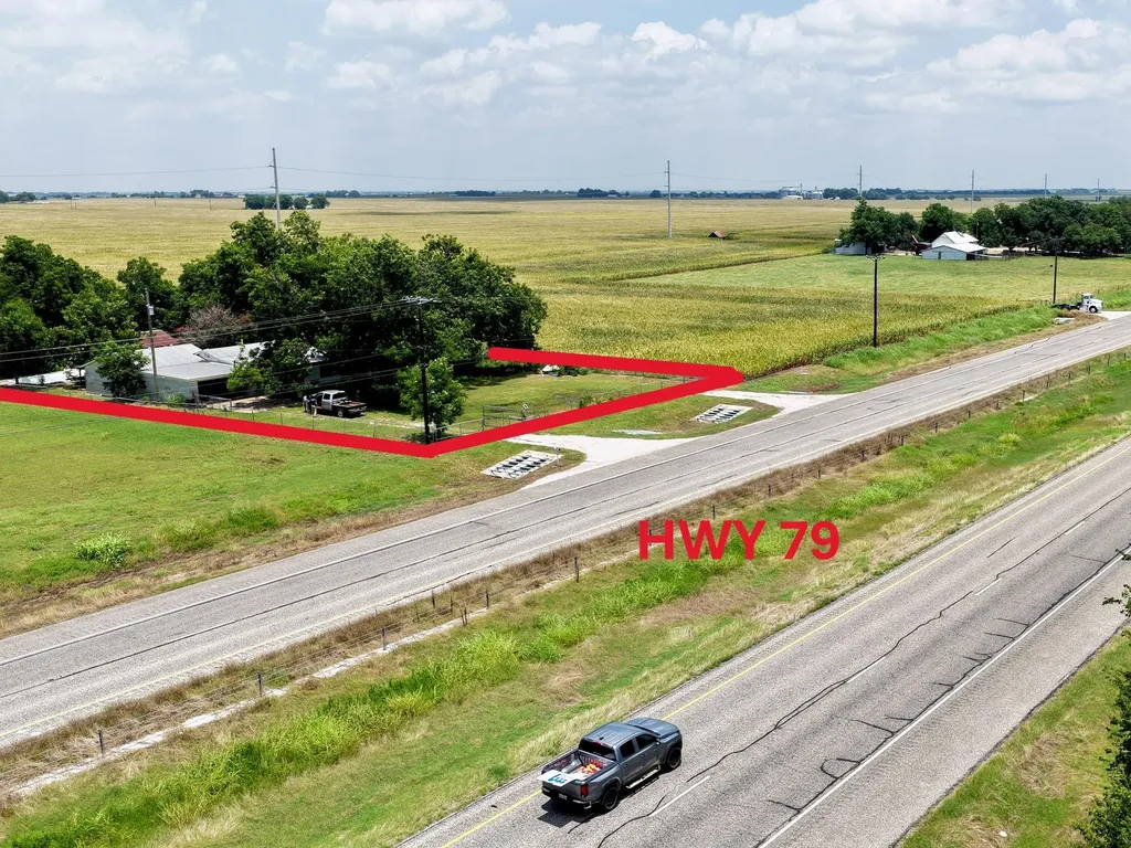 22555 State Highway 79 Highway Taylor TX 76574