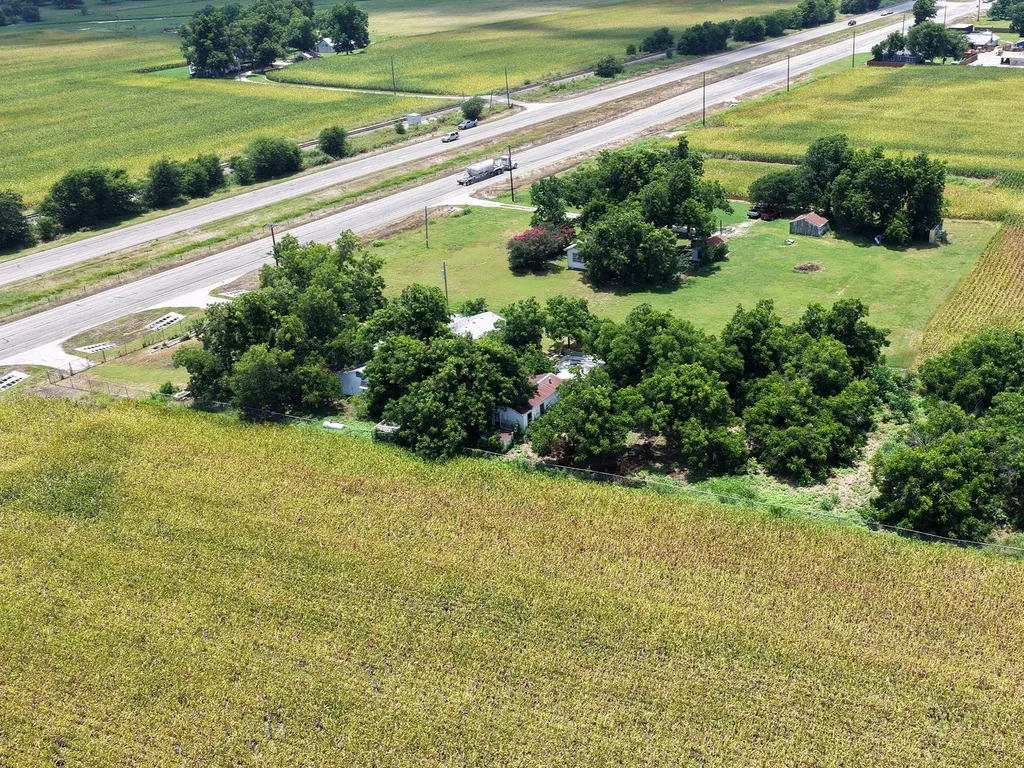 22555 State Highway 79 Highway Taylor TX 76574