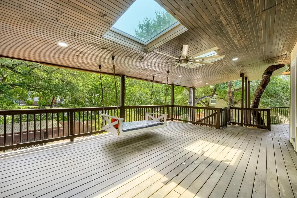 9302 Rolling Oaks Trail Austin TX 78750