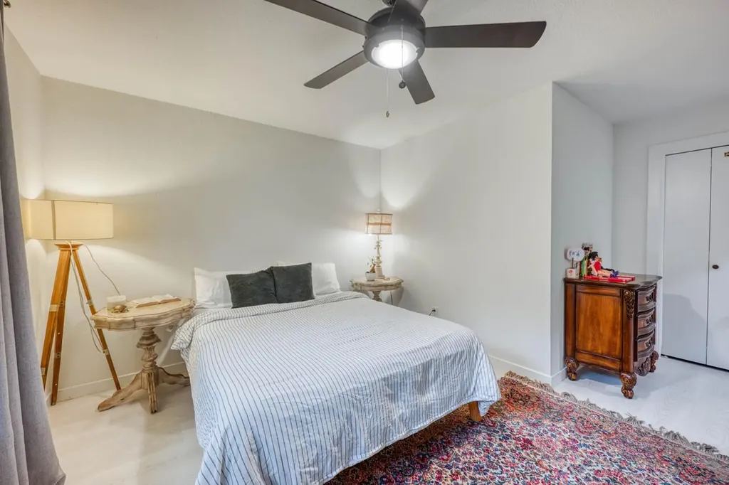 301 6th Street Marble Falls TX 78654