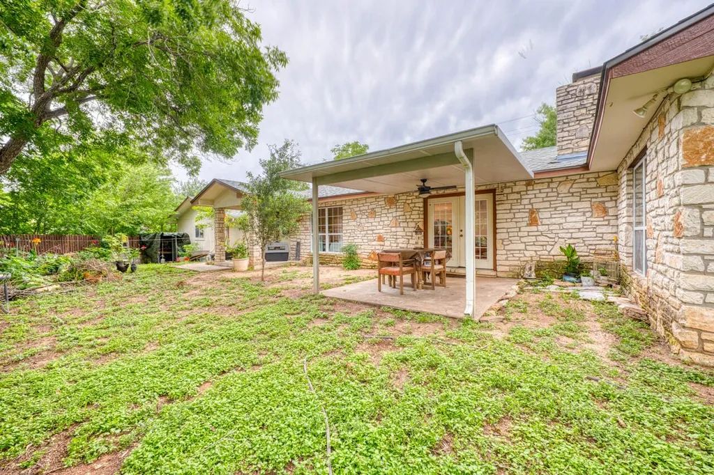 301 6th Street Marble Falls TX 78654