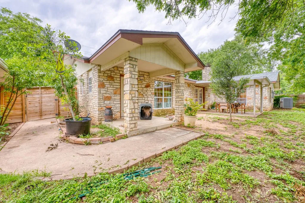 301 6th Street Marble Falls TX 78654
