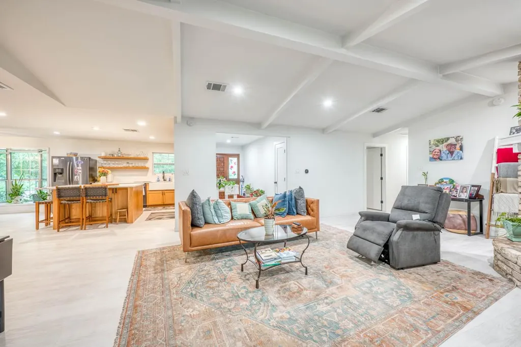 301 6th Street Marble Falls TX 78654