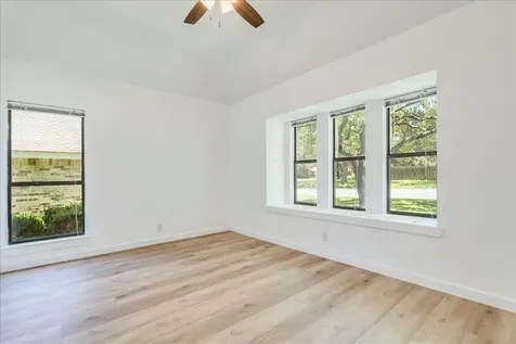2132 Northcrest Drive New Braunfels TX 78130