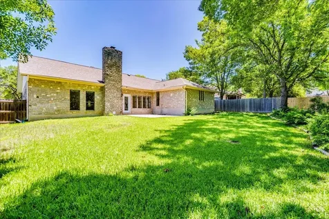 2132 Northcrest Drive New Braunfels TX 78130