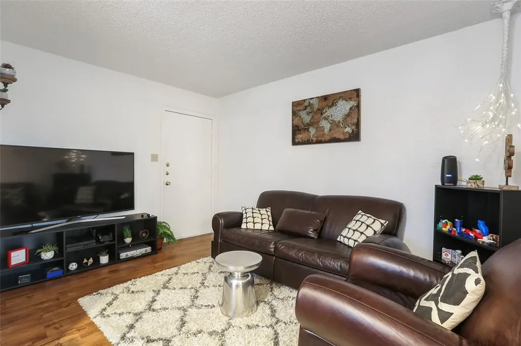 2803 Hemphill Park Austin TX 78705