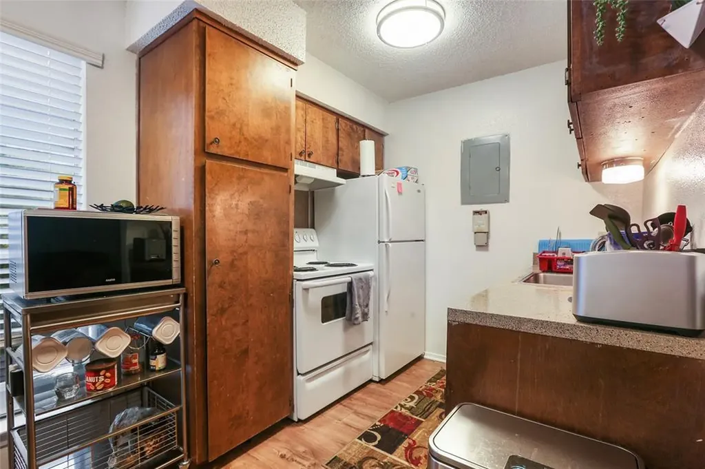 2803 Hemphill Park Austin TX 78705