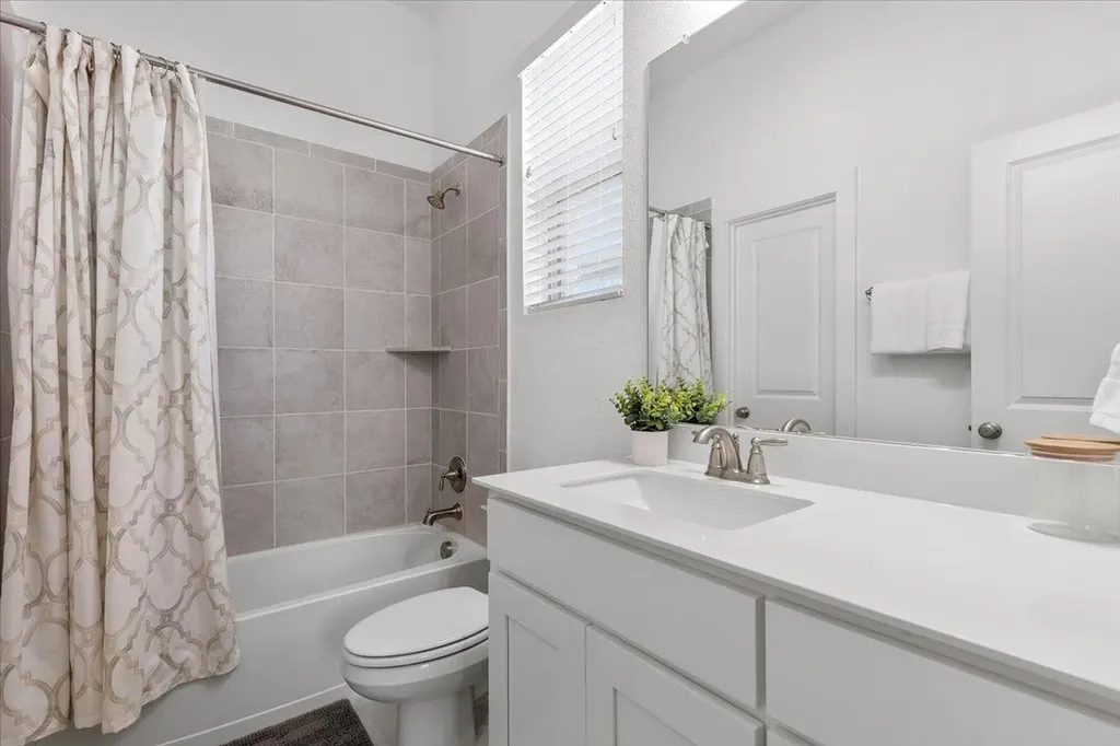 128 Lockhart Drive Liberty Hill TX 78642