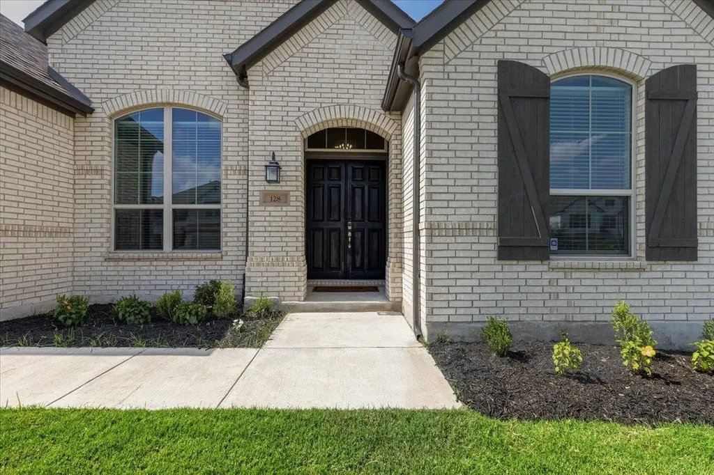 128 Lockhart Drive Liberty Hill TX 78642
