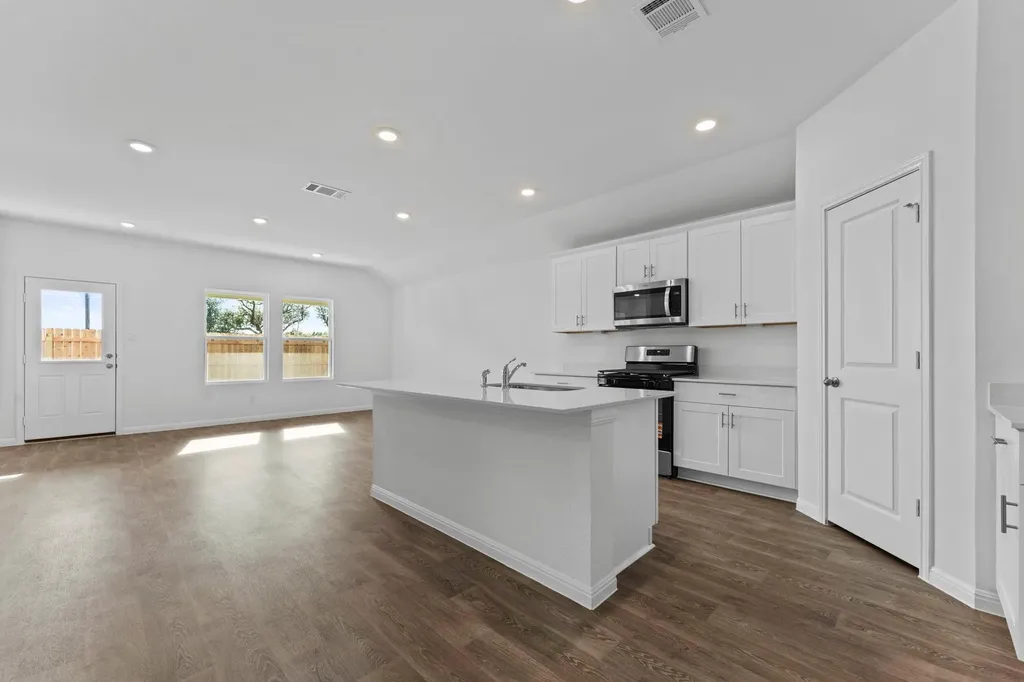 368 Denali Drive Kyle TX 78640