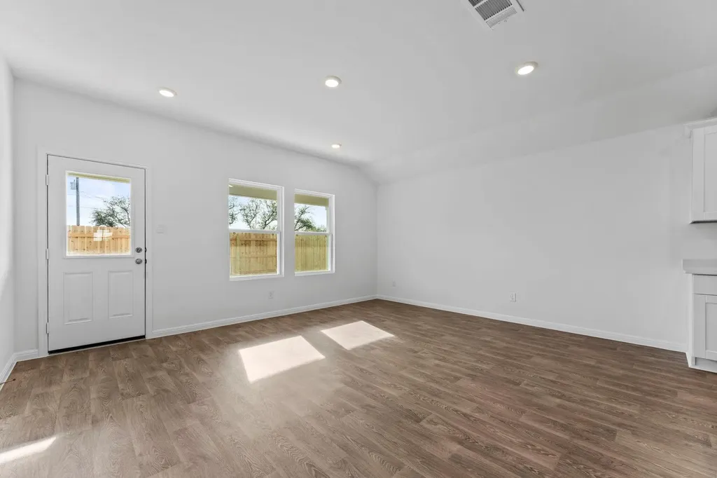 368 Denali Drive Kyle TX 78640