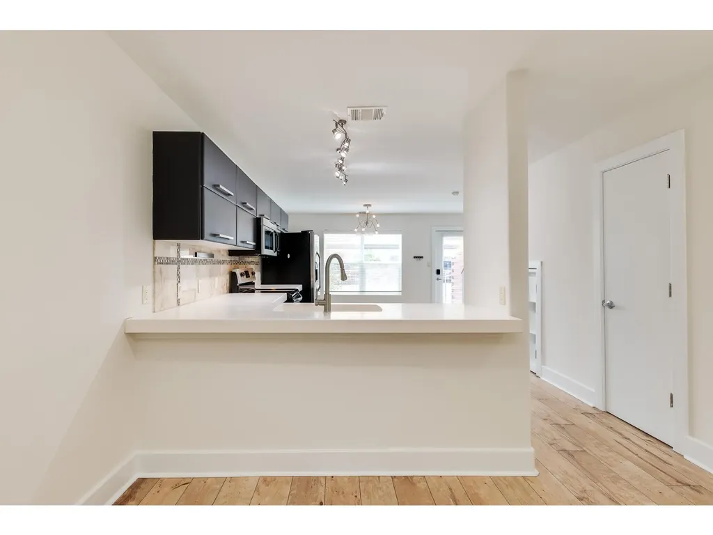 1101 Grove Boulevard Austin TX 78741