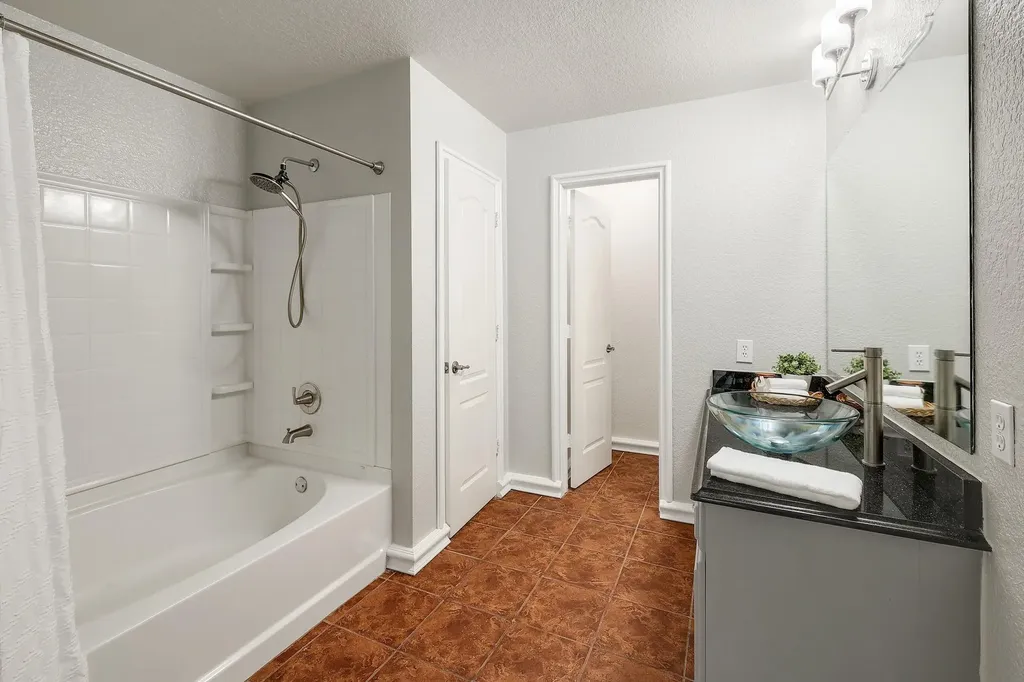 335 Mistletoe Lane Kyle TX 78640