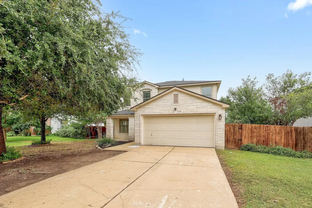 335 Mistletoe Lane Kyle TX 78640